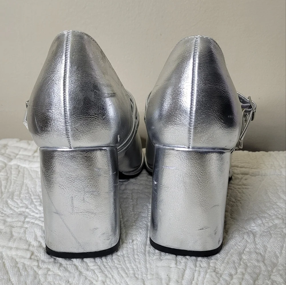 MIA Neela Mary Jane Silver Metallic Chunky Pumps Bratz Size 8